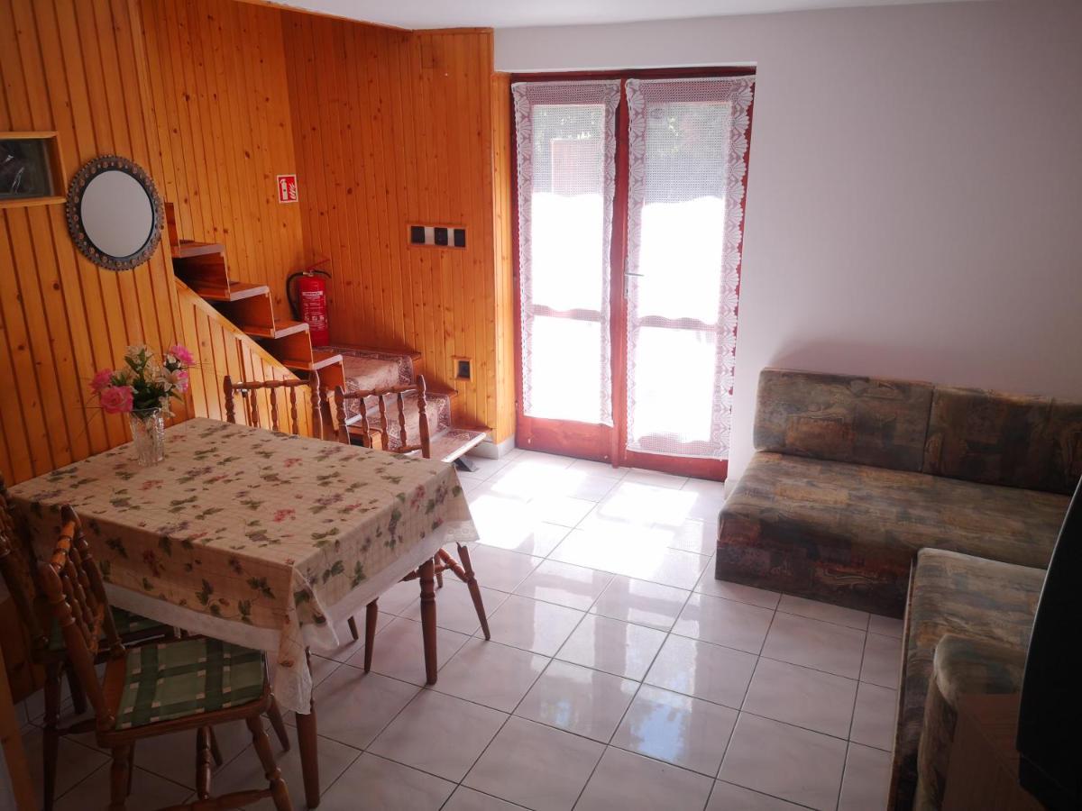 Vadasztanya Apartmanhazak ชิโอฟก ภายนอก รูปภาพ